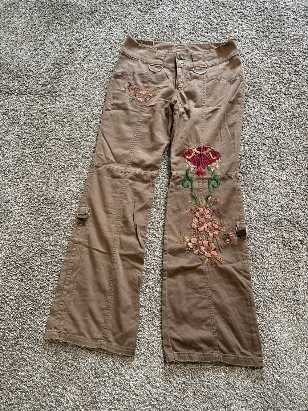 Carmar Cargo pants with embroidery size 6 NWT